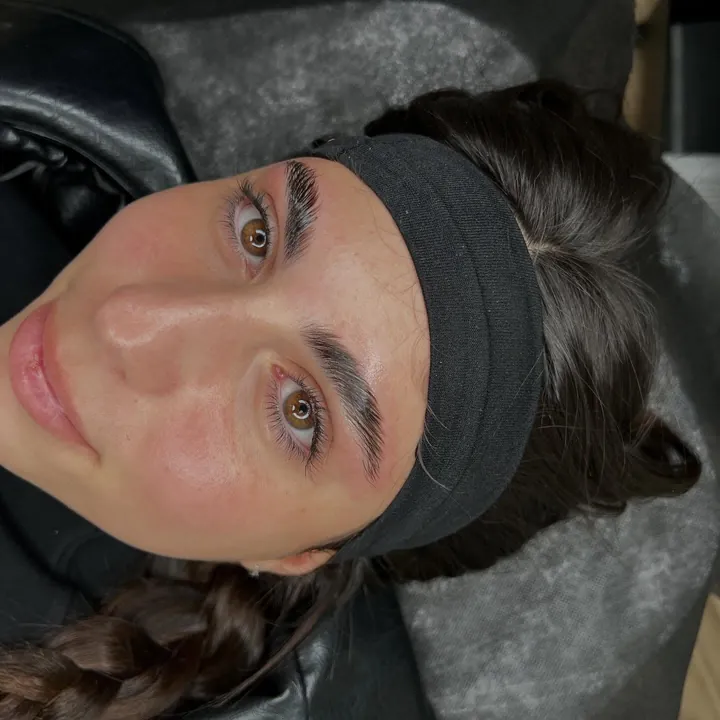 Sourcils restructurés en fin de séance